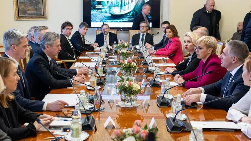 La riunione tenutasi a Lubiana (foto da gov.si)
