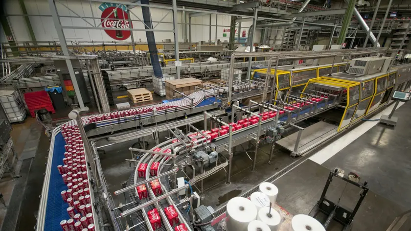 Linea produttiva della Coca-Cola a Nogara