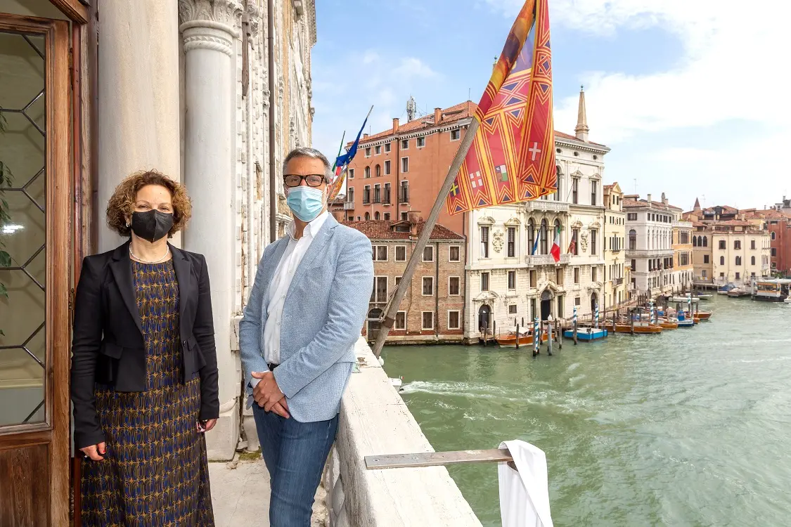 La rettrice Tiziana Lippiello e il professor Carlo Bagnoli