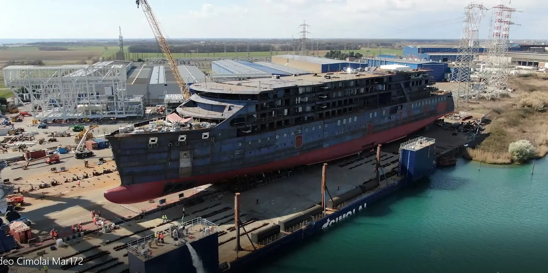 Lo scafo della Seaburn realizzato da Cimolai