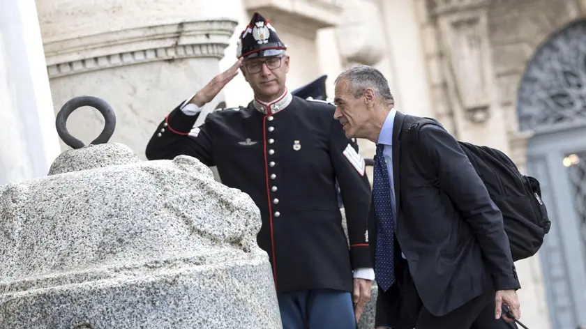 Carlo Cottarelli arrives al Quirinale palace in Rome, Italy, 28 May 2018. President Sergio Mattarella is meeting Carlo Cottarelli on Monday and is expected to give the former spending review commissioner a premier mandate amid Italy's unprecedented institutional crisis. ANSA/MASSIMO PERCOSSI