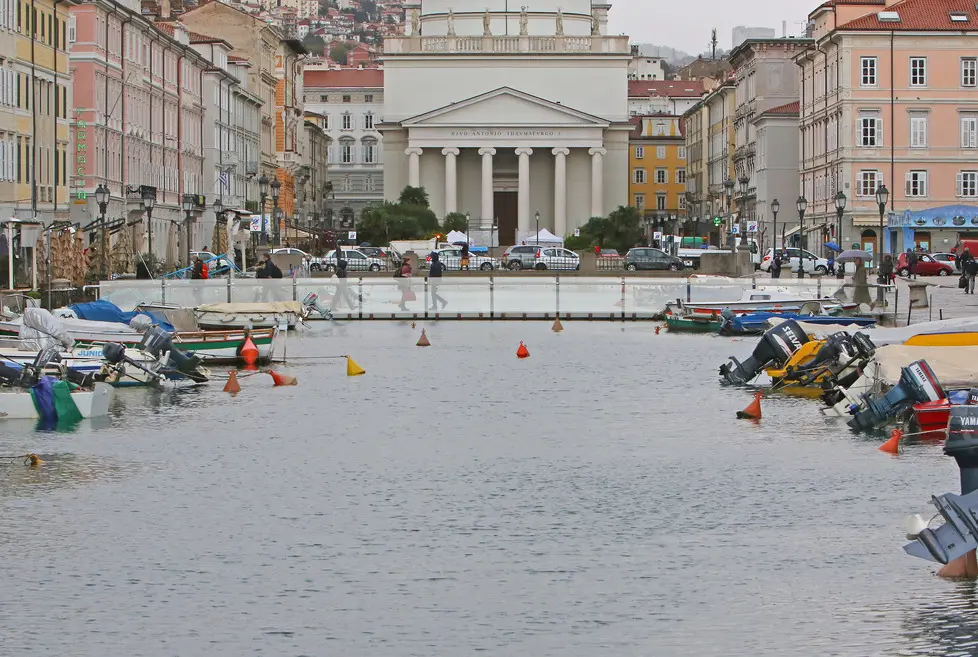 Lasorte Trieste 13/11/19 - Canale del Ponterosso, Alta Marea, Acqua Alta