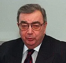 Vevgeny Primakov, Nella foto in apertura grande soldato misura la radioattività di un tank colpito