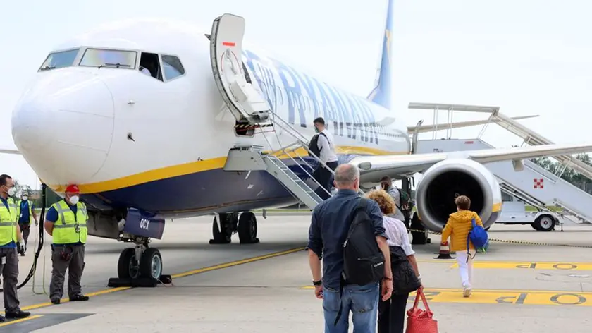 de polo agenzia foto film treviso riapertura aeroporto canova prima giornata di volo interviste