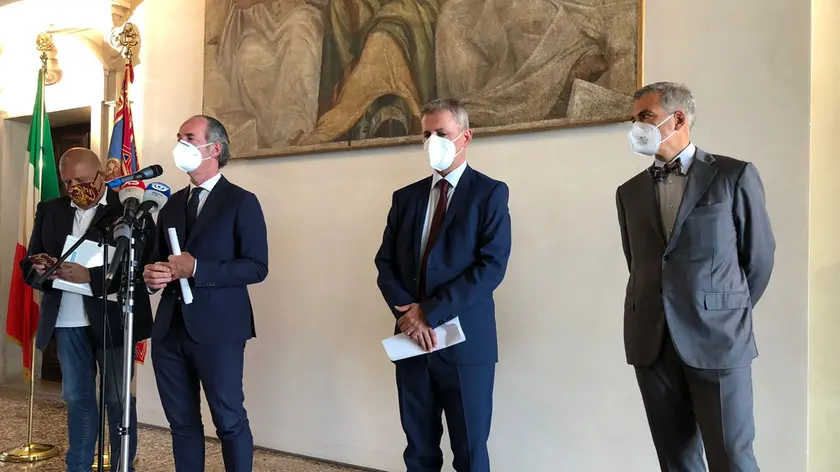 Il governatore Luca Zaia alla presentazione del Cts dell'economia