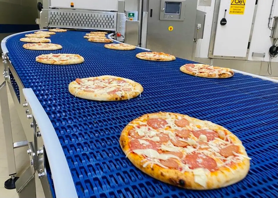 La linea di produzione riservata alle pizze per il mercato Usa