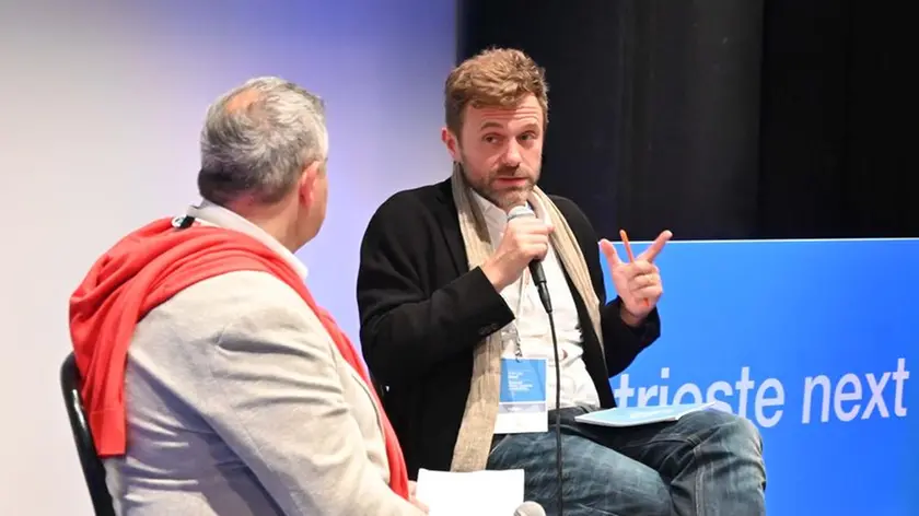 Paolo Giordano nel dialogo con Fabrizio Brancoli. foto Francesco Bruni