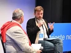 Paolo Giordano nel dialogo con Fabrizio Brancoli. foto Francesco Bruni